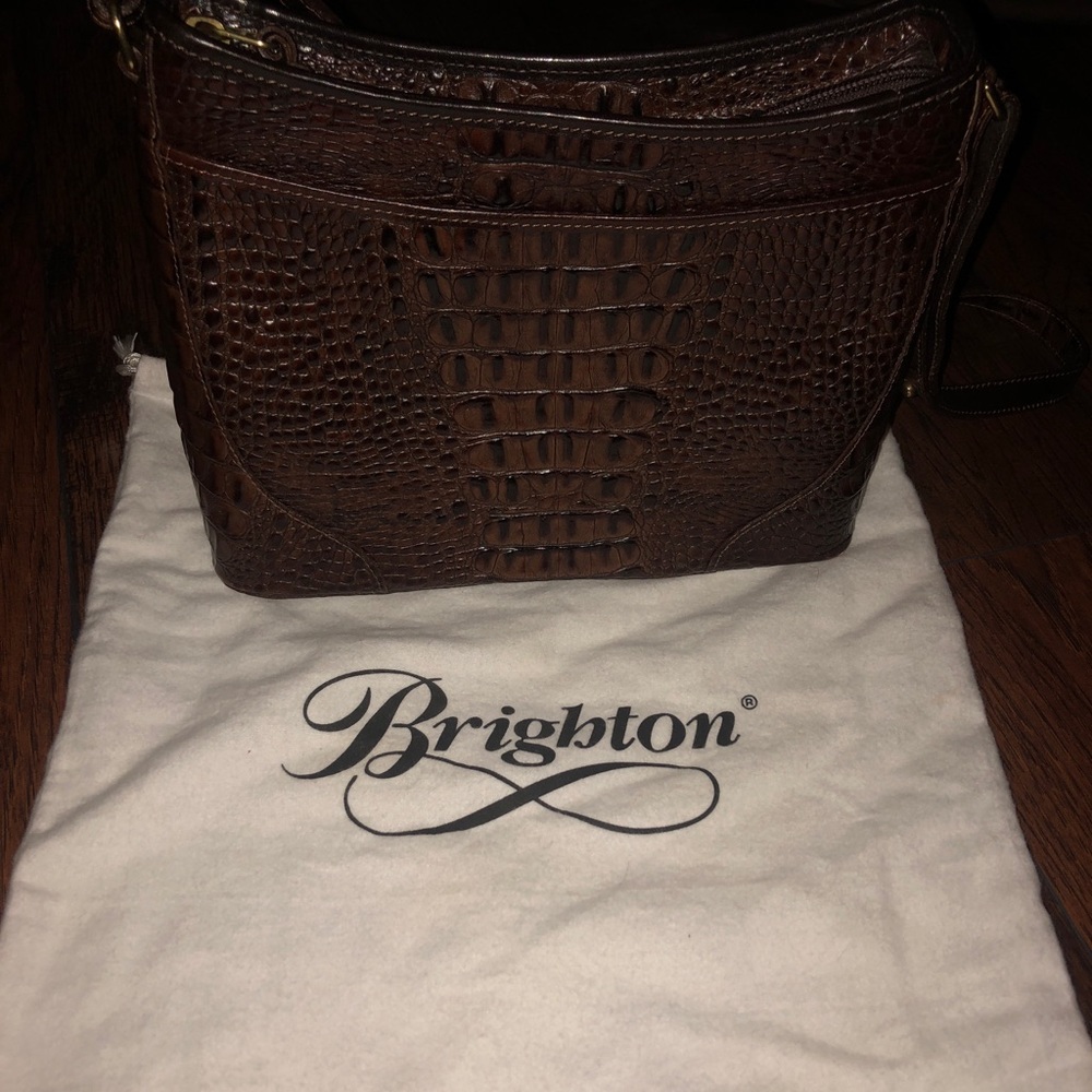 Brown leather Brighton purse
